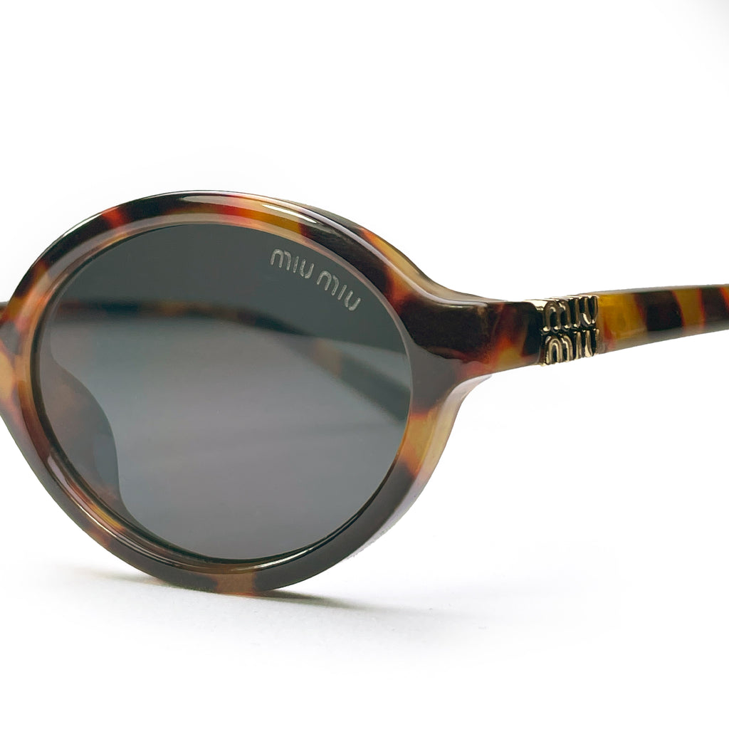 Miu Miu Tiger Black