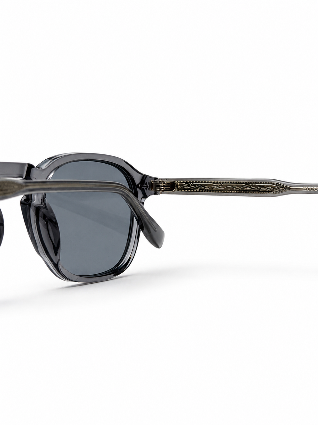 MOSCOT -
