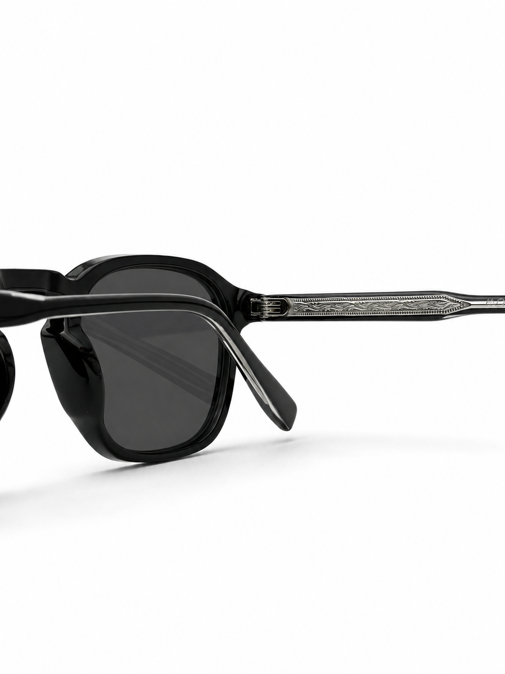 MOSCOT -