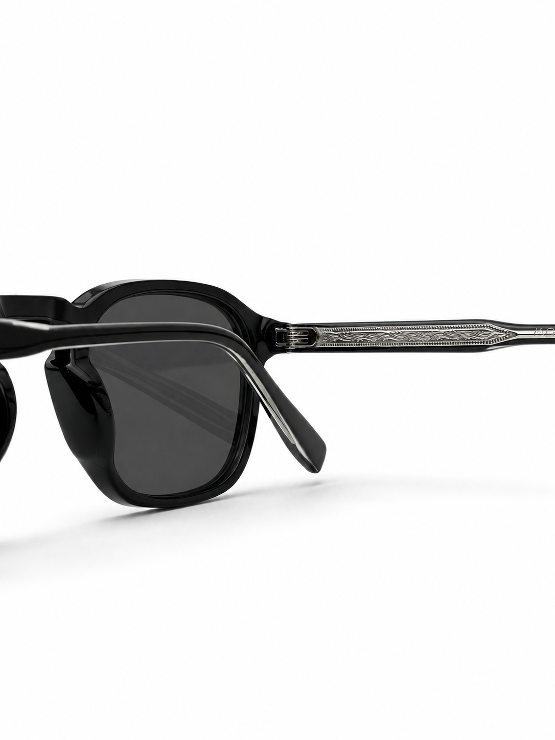 MOSCOT -