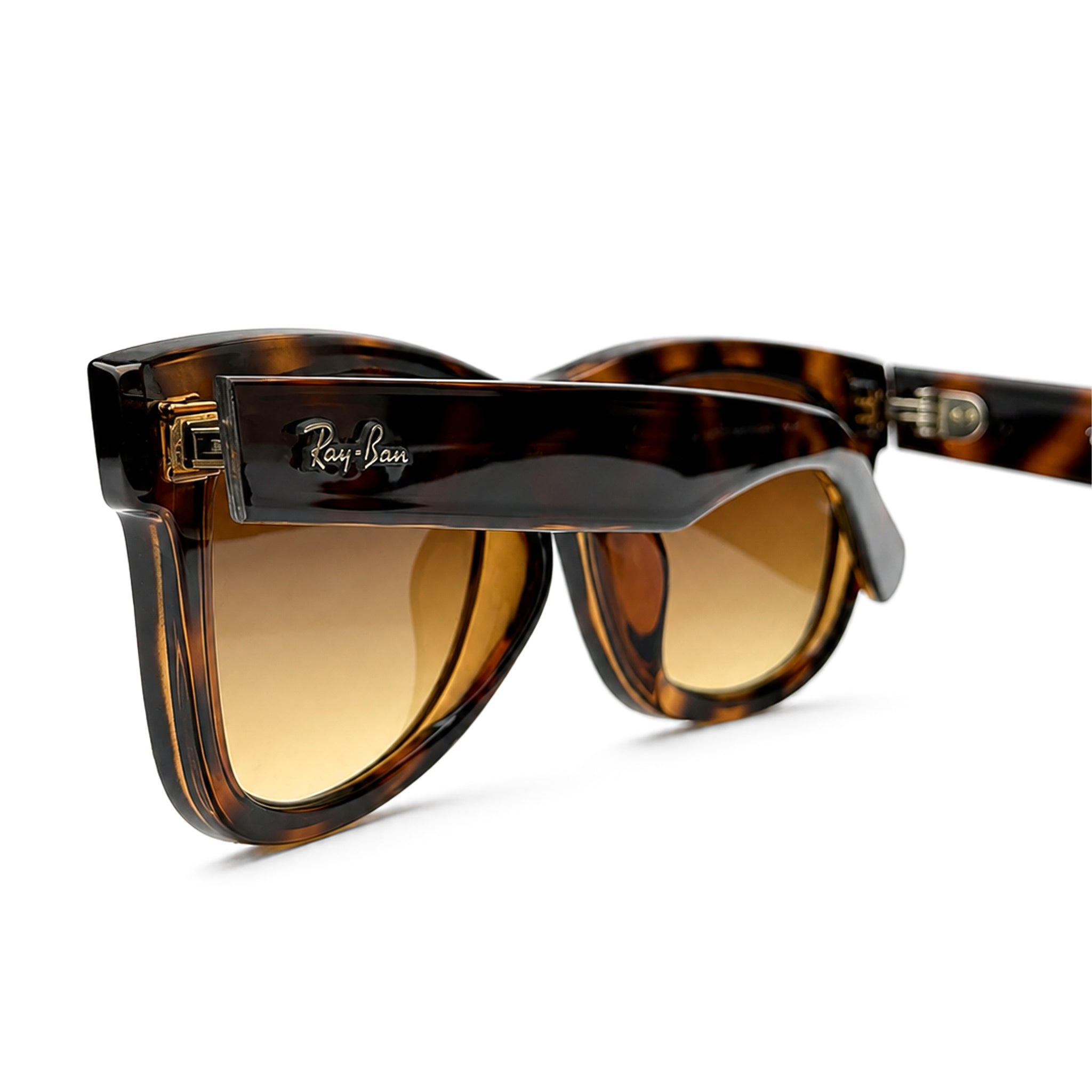 RAY-BAN