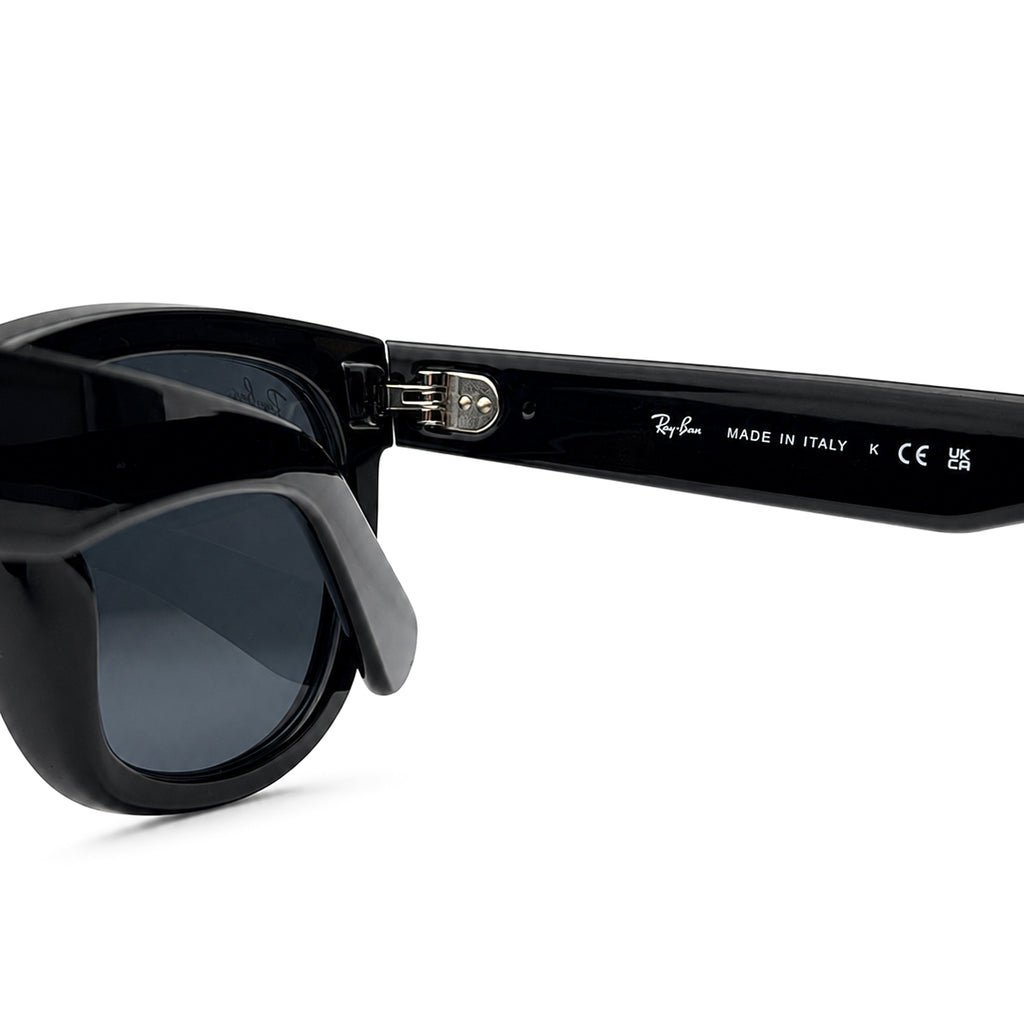 RAY-BAN